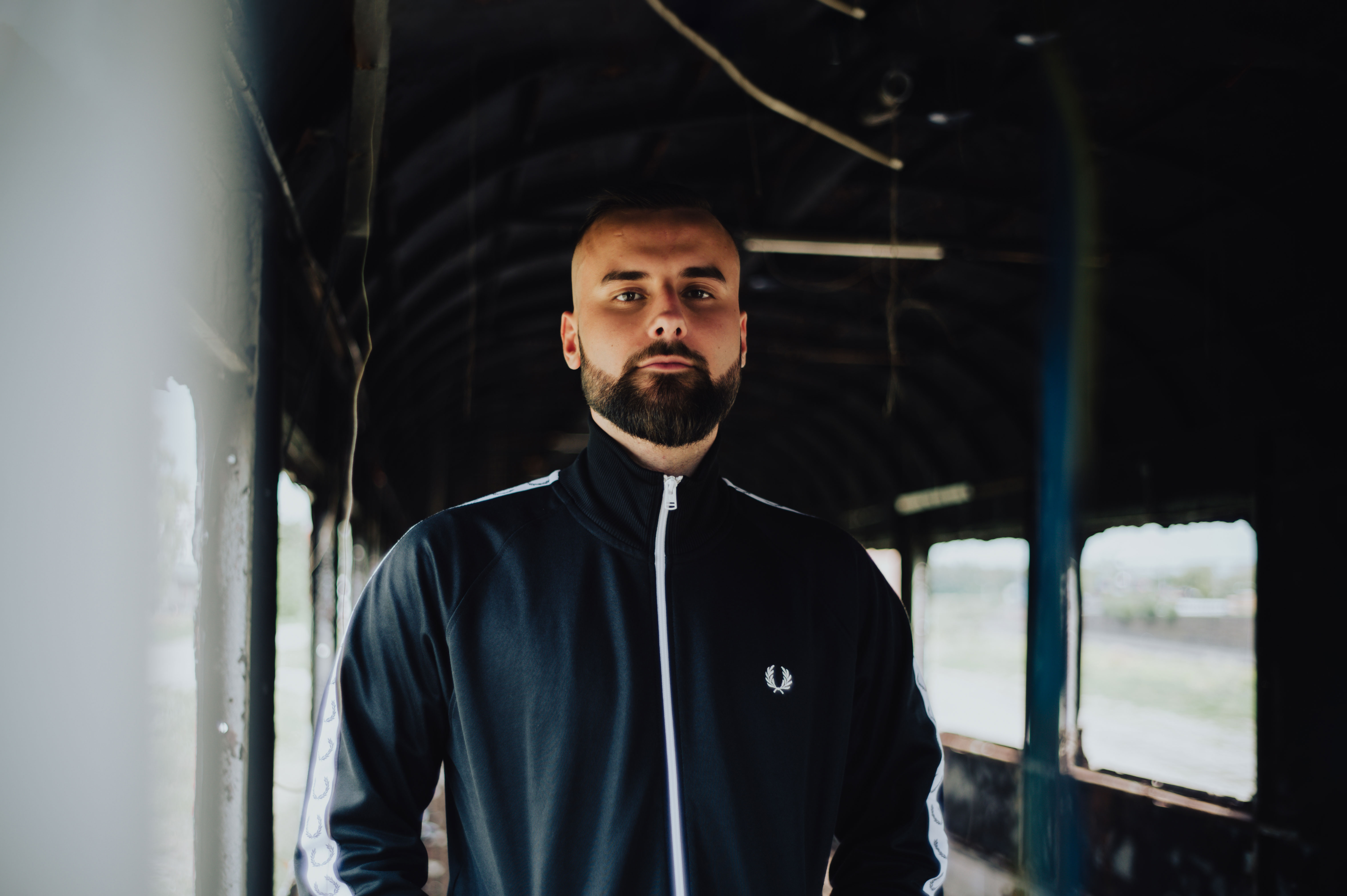 HAZE SCHRÄGSTRICH STÖRUNG